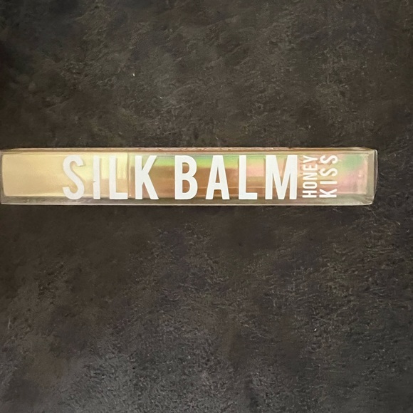 HUDA BEAUTY Silk Balm Honey Kiss Lip Balm 3.3 ml 0.11 FL oz - Picture 3 of 3